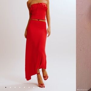 NWT MESHKI SET LONG SLEEVE TOP AND BOTTOM (SKIRT)